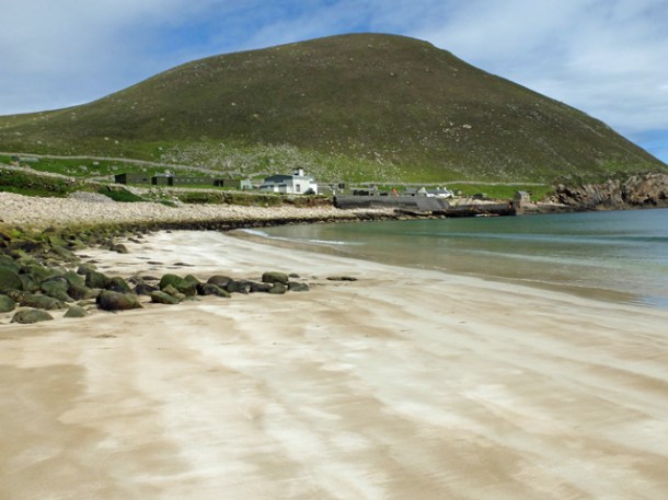 Beach on Hirta ( © Jon Allan)