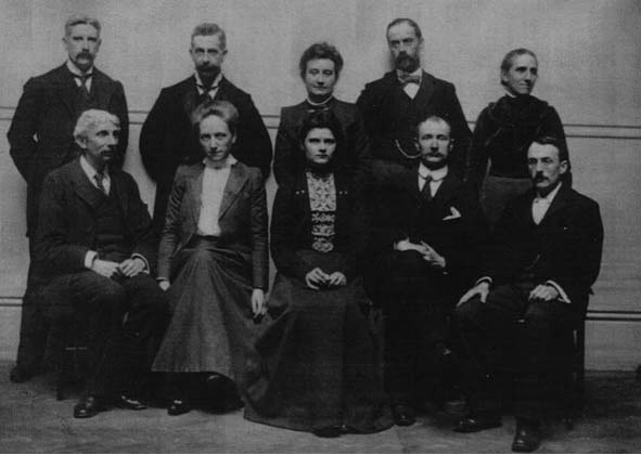 The Principal, art professor and science staff of Bedford College, 1903. Catherine Raisin standing far right. From 'The role of women in geological higher education', GSL Special Publications 2007 vol. 281 no. 1 9-38 