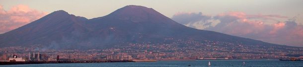 City of Naples with Mount Vesuvius at sunset (Wikipedia)